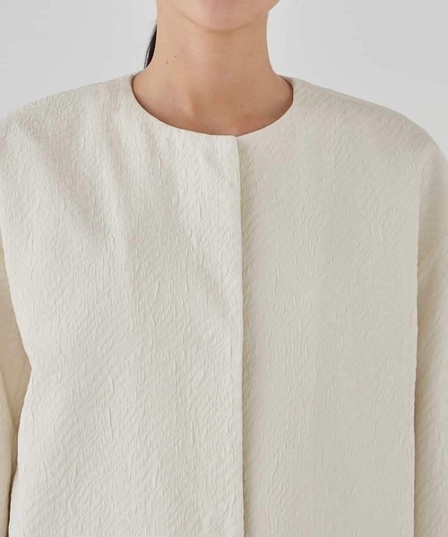 a.v.v（アーヴェヴェ）の「ジャガードノーカラーコート（その他アウター・レディース・アイボリー/ネイビー・36/38）」の17枚目の写真