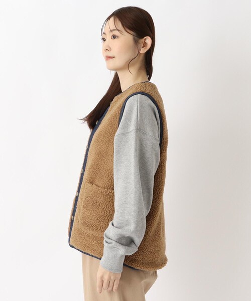one'sterrace(ワンズテラス)の「デニム&ツイル 裏ボア リバーシブルベスト(ベスト・レディース・ベージュ系8/ネイビー系5・02)」の12枚目の写真
