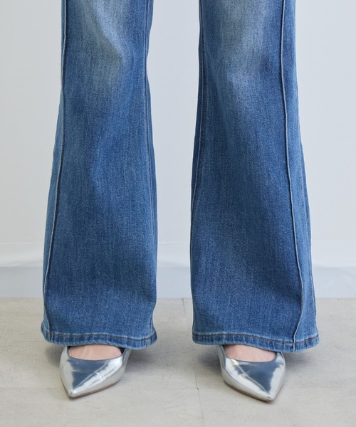 Paradise Picnic(パラダイスピクニック)の「TRANOI. ストレッチフレアデニム(デニムパンツ・レディース・ブラック/ブルー・LARGE/MEDIUM)」の6枚目の写真