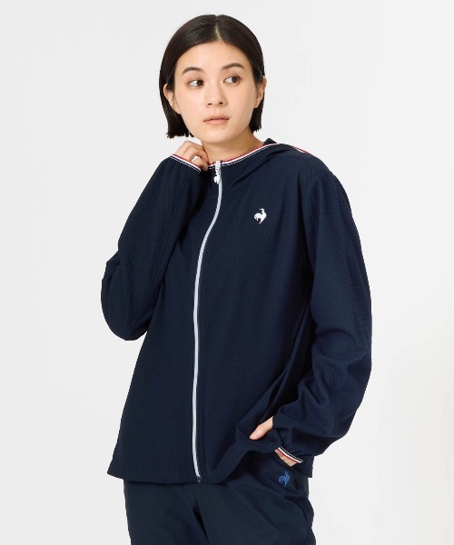 le coq sportif（ルコックスポルティフ）の「ヘランカUVカットシャツパーカー(遮熱)（パーカー・レディース・エメラルド/ホワイト/ネイビー・S/L/M/XL）」の3枚目の写真