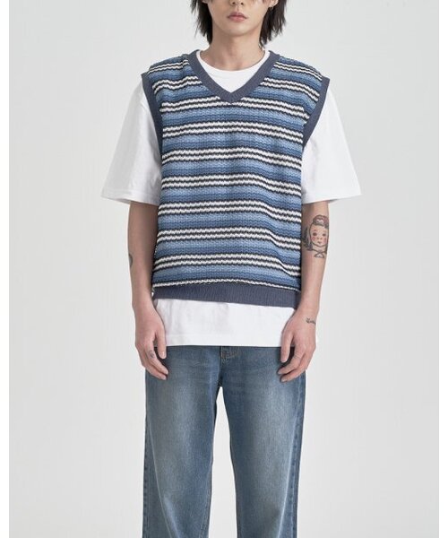 INEXCIS(イネクシス)の「Ethnic Knit Vest (Blue)(ベスト・メンズ・その他・FREE)」の2枚目の写真