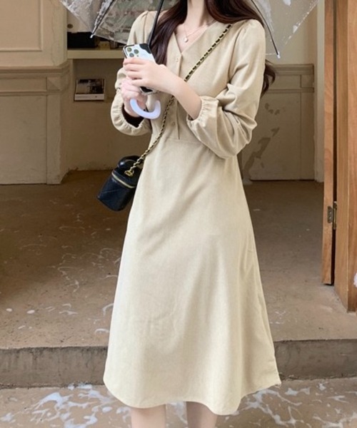 SHOUYO(ショウヨウ)の「Aラインロングワンピース(ワンピース・レディース・ベージュ/ブラック・M)」の6枚目の写真