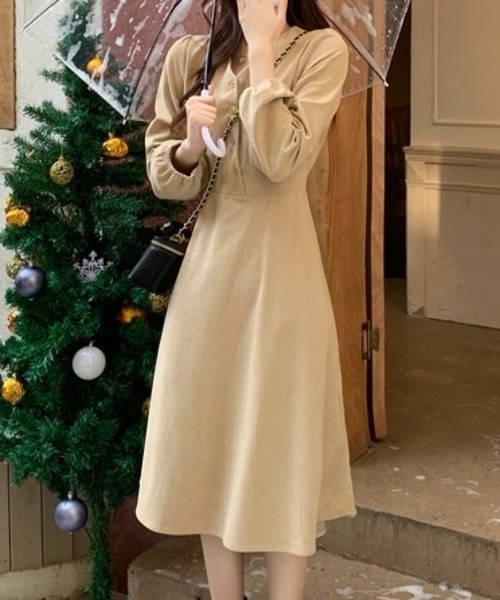 SHOUYO(ショウヨウ)の「Aラインロングワンピース(ワンピース・レディース・ベージュ/ブラック・M)」の17枚目の写真