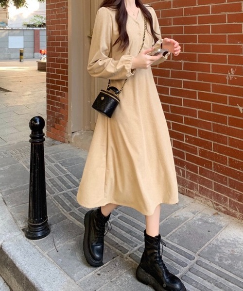 SHOUYO(ショウヨウ)の「Aラインロングワンピース(ワンピース・レディース・ベージュ/ブラック・M)」の19枚目の写真