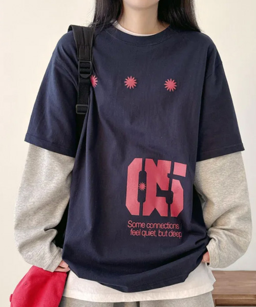 VIVID LADY(ビビッドレディー)の「フェイクレイヤード フロントプリント ロンT(Tシャツ/カットソー・レディース・ネイビー/ブラウン/チャコールグレー・FREE)」の19枚目の写真