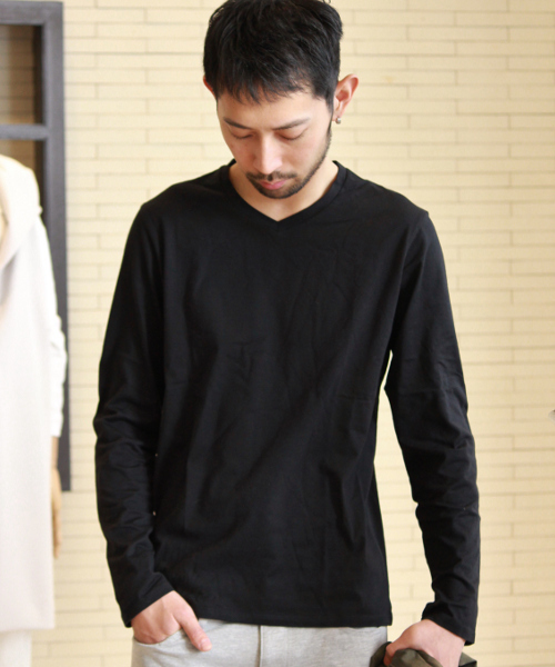 EDIFICE(エディフィス)の「◇サルージャテンジク V/N L/S(Tシャツ/カットソー・メンズ・ネイビー/ブラック/チャコールグレー/ホワイト・48/44/46)」の1枚目の写真