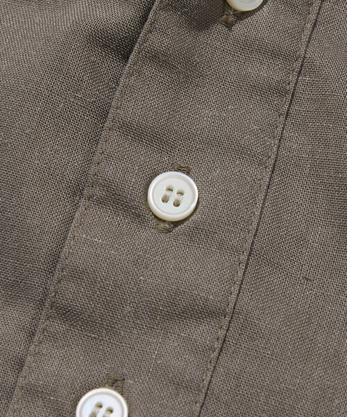 FREAK'S STORE（フリークスストア）の「限定展開 Relax Fit リラックスフィット リネンミックス バンドカラー プルオーバー シャツ（シャツ/ブラウス・メンズ・チャコールグレー/ブラック/ベージュ・SMALL/MEDIUM/LARGE）」の16枚目の写真