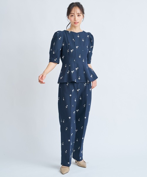 NOELA（ノエラ）の「【Premium】フラワー刺繍ブラウス（シャツ/ブラウス・レディース・ベージュ/ネイビー・フリー）」の21枚目の写真