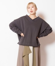 裏毛Vネックプルオーバー