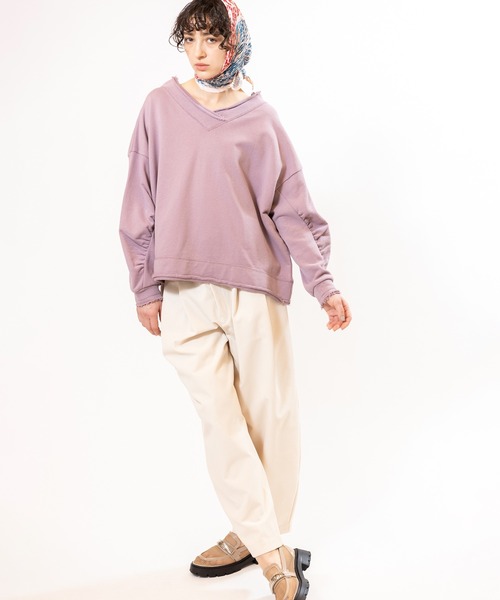 OSMOSIS（オズモーシス）の「裏毛Vネックプルオーバー（Tシャツ/カットソー・レディース・チャコール/ライトパープル/グレー・ONE SIZE）」の18枚目の写真