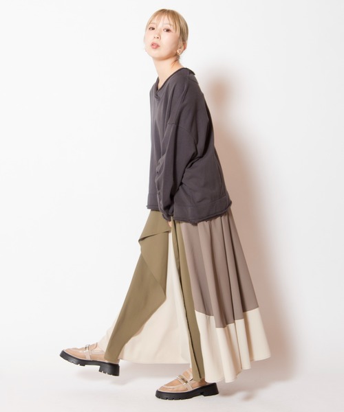 OSMOSIS（オズモーシス）の「裏毛Vネックプルオーバー（Tシャツ/カットソー・レディース・チャコール/ライトパープル/グレー・ONE SIZE）」の8枚目の写真