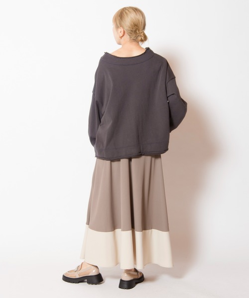 OSMOSIS（オズモーシス）の「裏毛Vネックプルオーバー（Tシャツ/カットソー・レディース・チャコール/ライトパープル/グレー・ONE SIZE）」の9枚目の写真