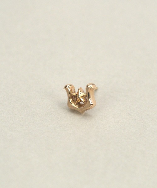 Velvet Lounge（ヴェルヴェットラウンジ）の「「Velvet Lounge/ヴェルヴェットラウンジ」〈K10〉 ノベルスターホースシューピアス（ピアス（片耳用）・メンズ・ゴールド・FREE）」の5枚目の写真
