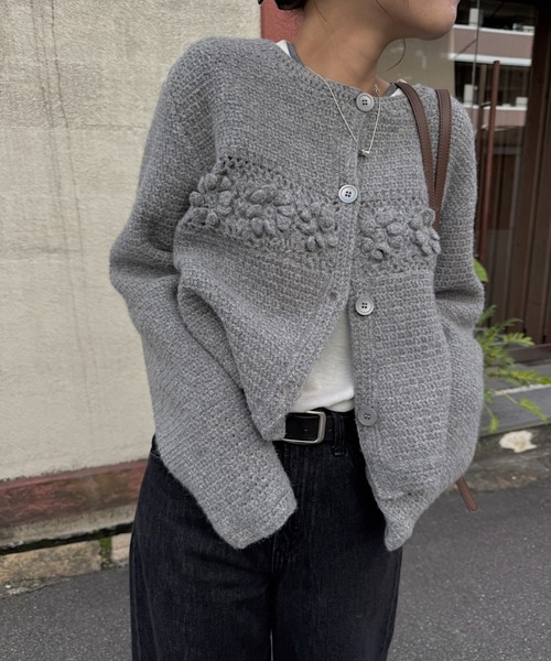 nananamoe(ナナナモエ)の「flower motif hand wool knit / フラワーモチーフハンドウールニット(カーディガン/ボレロ・レディース・ブラック/アイボリー/グレー・FREE)」の12枚目の写真