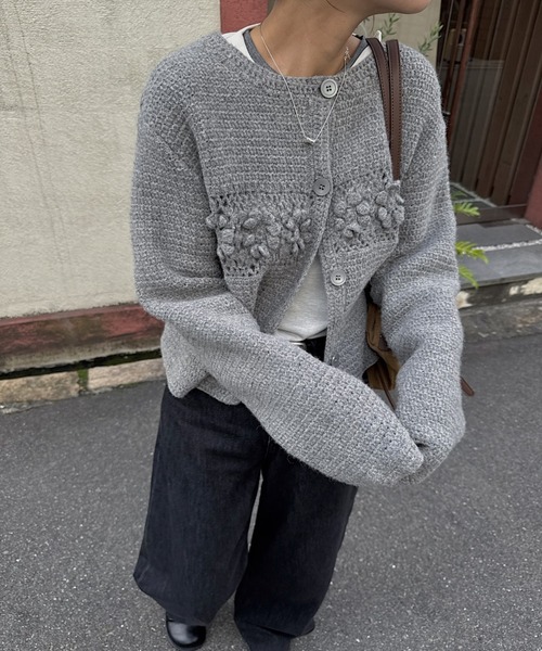 nananamoe(ナナナモエ)の「flower motif hand wool knit / フラワーモチーフハンドウールニット(カーディガン/ボレロ・レディース・ブラック/アイボリー/グレー・FREE)」の13枚目の写真