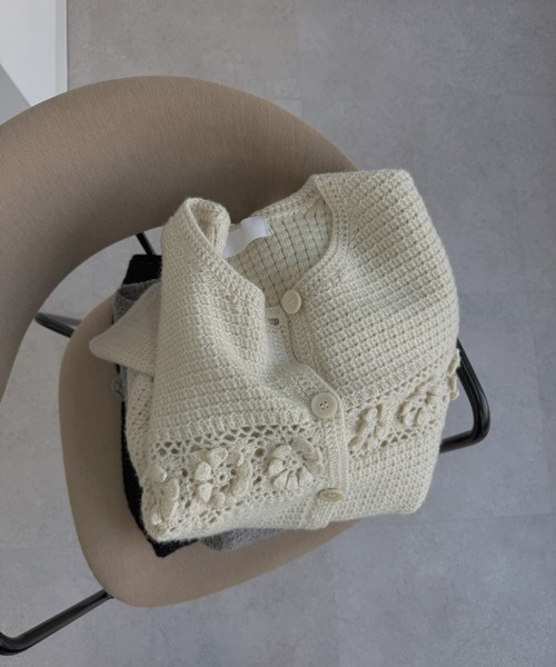 nananamoe(ナナナモエ)の「flower motif hand wool knit / フラワーモチーフハンドウールニット(カーディガン/ボレロ・レディース・ブラック/アイボリー/グレー・FREE)」の16枚目の写真