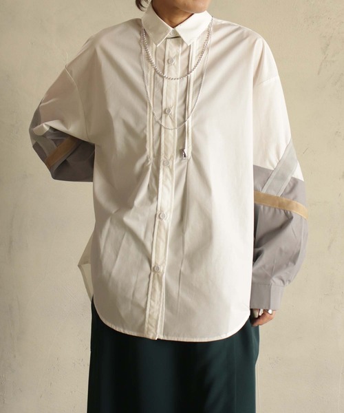 BITTOKO（ビットコ）の「袖配色テープワークシャツ（シャツ/ブラウス・レディース・グレー/サックスブルー・FREE）」の4枚目の写真
