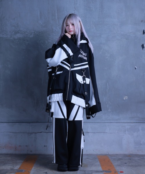 Amilige(アミリージュ)の「ラインバイカラー2wayパンツ(その他パンツ・レディース・ブラック×ホワイト/ブラック×パープル/ホワイト×ブルー・FREE)」の10枚目の写真