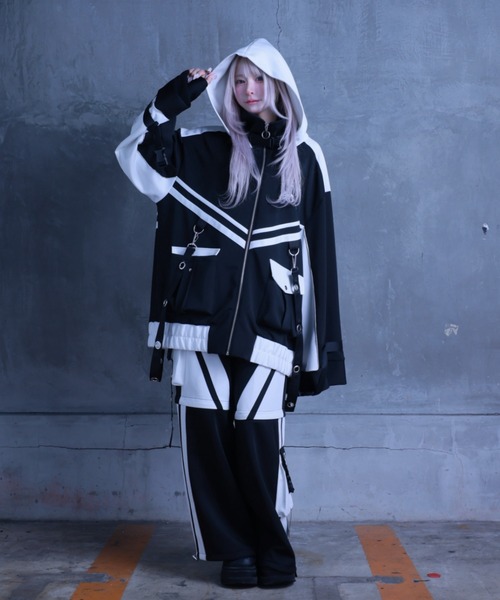 Amilige(アミリージュ)の「ラインバイカラー2wayパンツ(その他パンツ・レディース・ブラック×ホワイト/ブラック×パープル/ホワイト×ブルー・FREE)」の11枚目の写真