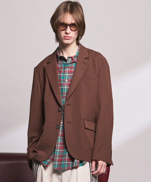 MAISON SPECIAL(メゾンスペシャル)の「《UNISEX》Tricker Twill Regular-Over 2B Tailored Jacket/トリッカーツイルレギュラーオーバー2Bテーラードジャケット【MAISON SPECIAL/メゾンスペシャル】■セットアップ対応■(テーラードジャケット・メンズ・グレイッシュベージュ/ブラック/チャコールグレー/ブラウン・2/1/0)」の3枚目の写真