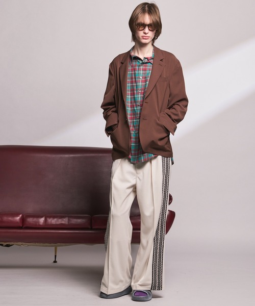 MAISON SPECIAL(メゾンスペシャル)の「《UNISEX》Tricker Twill Regular-Over 2B Tailored Jacket/トリッカーツイルレギュラーオーバー2Bテーラードジャケット【MAISON SPECIAL/メゾンスペシャル】■セットアップ対応■(テーラードジャケット・メンズ・グレイッシュベージュ/ブラック/チャコールグレー/ブラウン・2/1/0)」の9枚目の写真