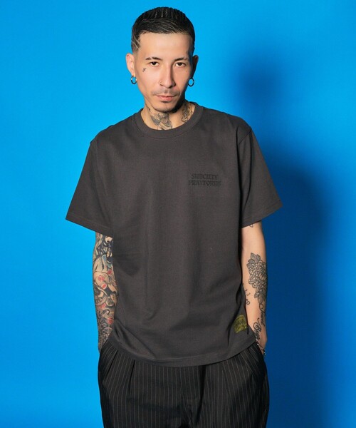 Subciety（サブサエティ）の「Medaille tee（Tシャツ/カットソー・メンズ・ホワイト×ブルー/ホワイト×ブラック/スミクロ/ブラック×ホワイト・XX-LARGE/SMALL/MEDIUM/LARGE/X-LARGE）」の18枚目の写真