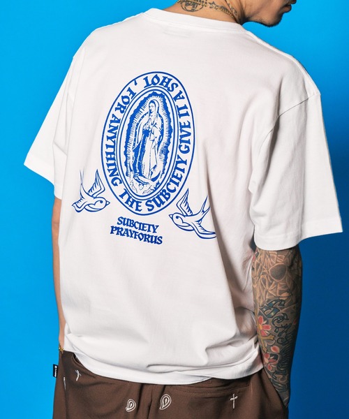 Subciety（サブサエティ）の「Medaille tee（Tシャツ/カットソー・メンズ・ホワイト×ブルー/ホワイト×ブラック/スミクロ/ブラック×ホワイト・XX-LARGE/SMALL/MEDIUM/LARGE/X-LARGE）」の2枚目の写真