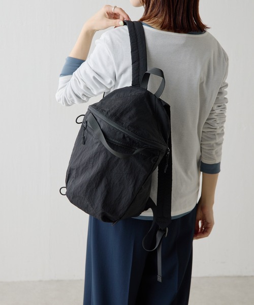 COLLAGE GALLARDAGALANTE(コラージュガリャルダガランテ)の「PAPILLONNER/パッカブルリュック(バックパック/リュック・レディース・アイボリー/ブラック・FREE)」の17枚目の写真