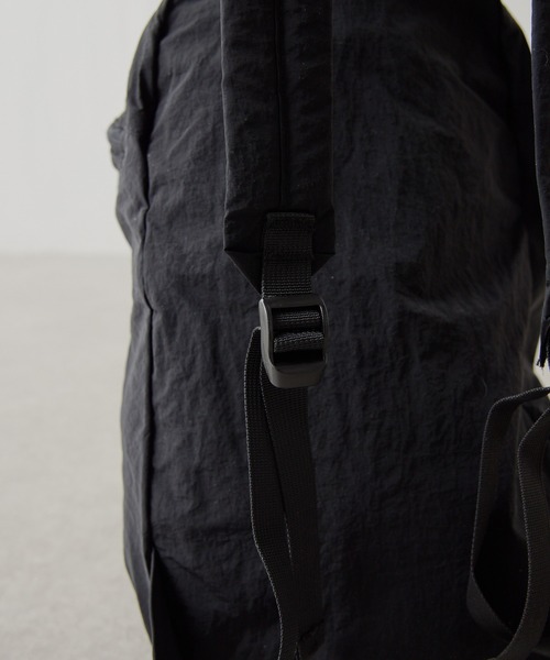 COLLAGE GALLARDAGALANTE(コラージュガリャルダガランテ)の「PAPILLONNER/パッカブルリュック(バックパック/リュック・レディース・アイボリー/ブラック・FREE)」の13枚目の写真