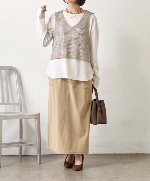 Jena espace merveilleux（ジェナ　エスパスメルヴェイユ）の「【レイヤードで差をつける】メタリックヤーンベスト（ニット/セーター・レディース・グレー/ゴールド・FREE）」の7枚目の写真
