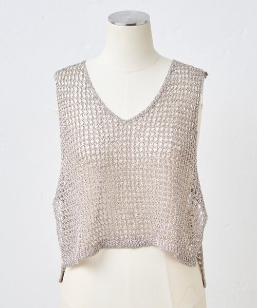Jena espace merveilleux（ジェナ　エスパスメルヴェイユ）の「【レイヤードで差をつける】メタリックヤーンベスト（ニット/セーター・レディース・グレー/ゴールド・FREE）」の14枚目の写真