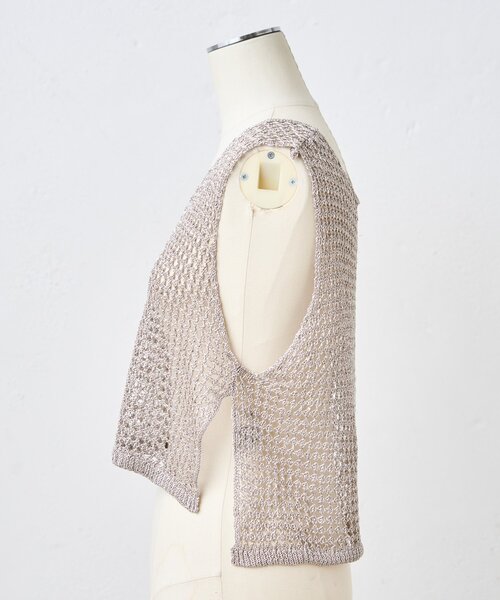 Jena espace merveilleux（ジェナ　エスパスメルヴェイユ）の「【レイヤードで差をつける】メタリックヤーンベスト（ニット/セーター・レディース・グレー/ゴールド・FREE）」の16枚目の写真