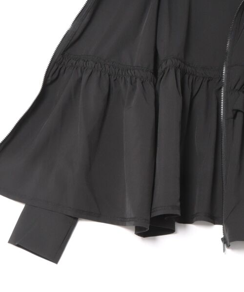 INTERPLANET（インタープラネット）の「【接触冷感・ＵＶ・速乾】フリルデザインパーカー（パーカー・レディース・アイボリー/ブラック・FREE）」の4枚目の写真