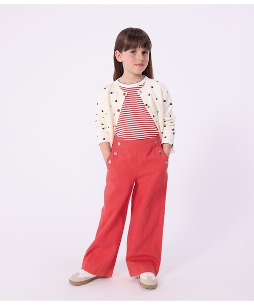 PETIT BATEAU（プチバトー）の「ドットプリントカーディガン（カーディガン/ボレロ・キッズ・ホワイト×ブルー・6YEAR/8YEAR/10YEAR/12YEAR）」の2枚目の写真