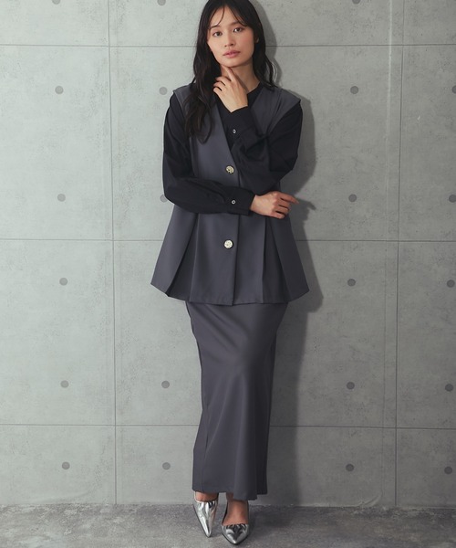 SMILE ORCHID(スマイルオーキッド)の「ゴールド釦ペプラムベスト(ベスト・レディース・ネイビー/ブラック/グレー・M/S/L)」の21枚目の写真