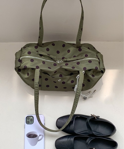 Teem Store（チームストア）の「【大容量】フロントポケットナイロンドット柄ボストンバッグ（ボストンバッグ・レディース・アイボリー/ブラック/グレー/カーキ・F）」の22枚目の写真