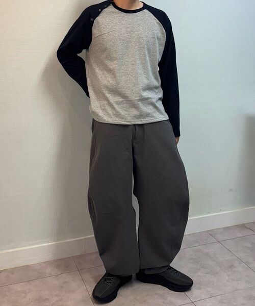 JUAN HOMME(ジュアンオム)の「リファインドコットンカーブドパンツ(チャコール)(その他パンツ・メンズ・その他・MEDIUM/LARGE/SMALL)」の8枚目の写真