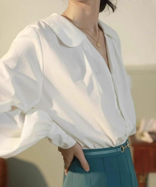 mielu(ミエル)の「スキッパー長袖ブラウス(シャツ/ブラウス・レディース・ホワイト・LARGE/MEDIUM)」の2枚目の写真