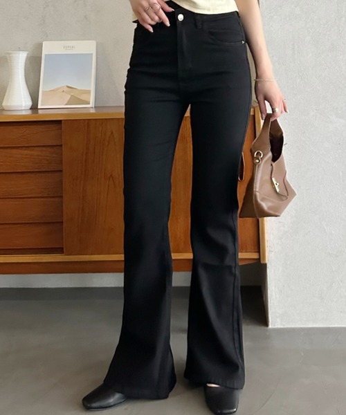 Eclat one（エクラワン）の「【Eclat one】ハイウエスト フレア シルエット デニム パンツ（デニムパンツ・レディース・ブラック/ライトブルー/ベージュ・L/M/S）」の9枚目の写真