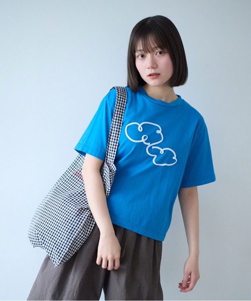 bulle de savon（ビュルデサボン）の「△mokumoku 刺繍 Ｔシャツ（Tシャツ/カットソー・レディース・ブルー/ホワイト・FREE）」の2枚目の写真