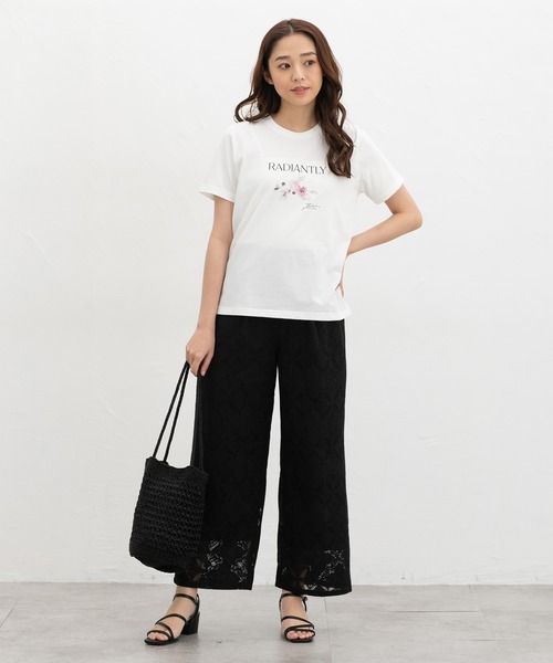 Honeys(ハニーズ)の「【ハニさら・接触冷感・UVカット】フラワープリントTシャツ(Tシャツ/カットソー・レディース・アイボリー/ネイビー/サックスブルー/ピンク・L/M/S/LL)」の6枚目の写真