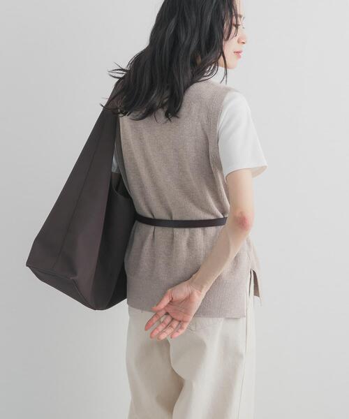 URBAN RESEARCH DOORS（アーバンリサーチドアーズ）の「リネンコットンKNITベスト（ベスト・レディース・ベージュ/ネイビー・FREE）」の5枚目の写真