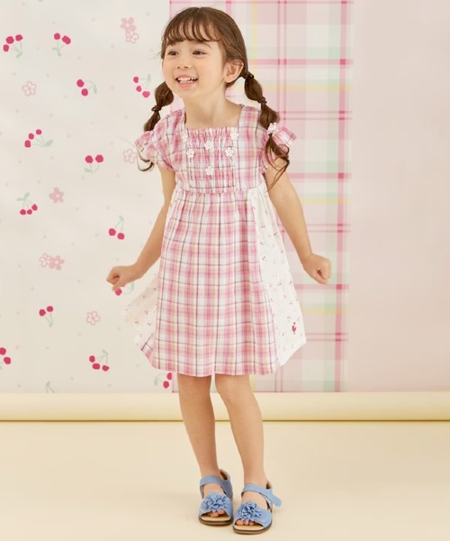 KP(ケーピー)の「先染チェック×ドビー織プリント ワンピース(ワンピース・キッズ・ピンク/ラベンダー・90cm/100cm/120cm/130cm/140cm/110cm)」の4枚目の写真