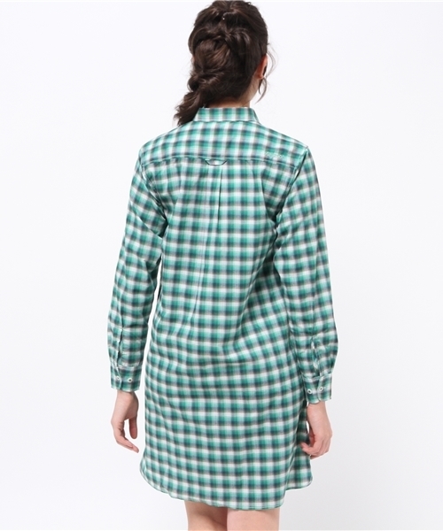 MARMOT(マーモット)の「ウイメンズパナマチェックワンピースシャツ(WS PANAMA CHECK ONE-PIECE SHIRT)(シャツワンピース・レディース・グリーン/ダークブルー/イエロー/オレンジ・SMALL/LARGE/MEDIUM)」の7枚目の写真