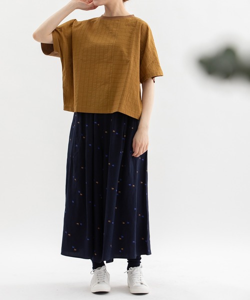 nop de nod(ノップドゥノッド)の「Cloche misc布帛Tシャツ(Tシャツ/カットソー・レディース・ライトブルー/ブラック/オフホワイト/キャメル・3)」の15枚目の写真