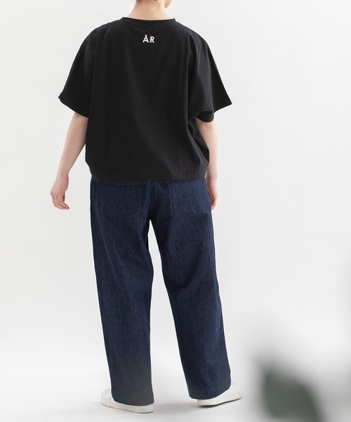 nop de nod(ノップドゥノッド)の「Cloche misc布帛Tシャツ(Tシャツ/カットソー・レディース・ライトブルー/ブラック/オフホワイト/キャメル・3)」の6枚目の写真