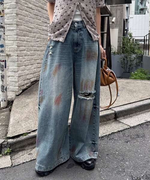 CIAOPANIC(チャオパニック)の「スプレー加工ダメージワイドデニムパンツ(その他パンツ・レディース・サックスブルー/ブルー・MEDIUM/SMALL)」の5枚目の写真