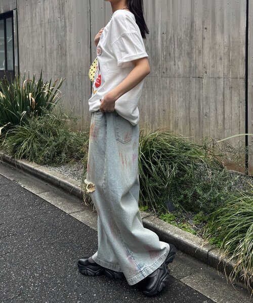 CIAOPANIC(チャオパニック)の「スプレー加工ダメージワイドデニムパンツ(その他パンツ・レディース・サックスブルー/ブルー・MEDIUM/SMALL)」の20枚目の写真