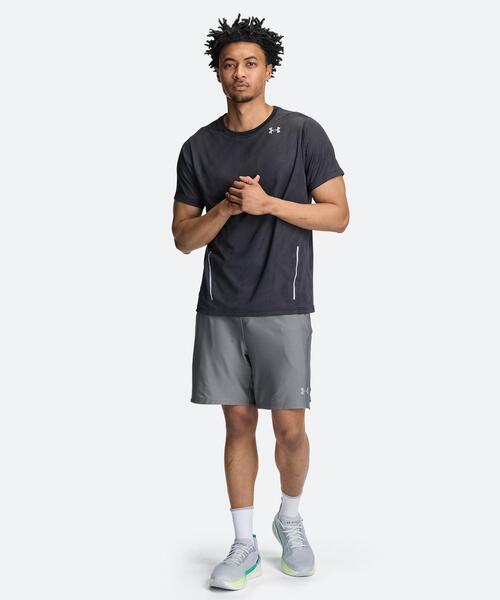 UNDER ARMOUR(アンダーアーマー)の「UAクール プロ ベント ショートスリーブ Tシャツ(トレーニング/メンズ)(Tシャツ/カットソー・メンズ・ブラック・M/L/XL/S/2XL/3XL)」の3枚目の写真