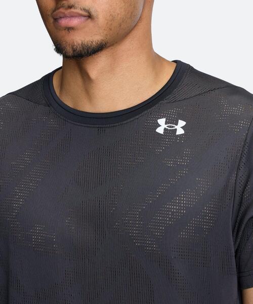 UNDER ARMOUR(アンダーアーマー)の「UAクール プロ ベント ショートスリーブ Tシャツ(トレーニング/メンズ)(Tシャツ/カットソー・メンズ・ブラック・M/L/XL/S/2XL/3XL)」の4枚目の写真
